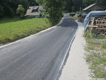 Sanacija poškodovanega cestišča skozi vas Krivčevo (2)